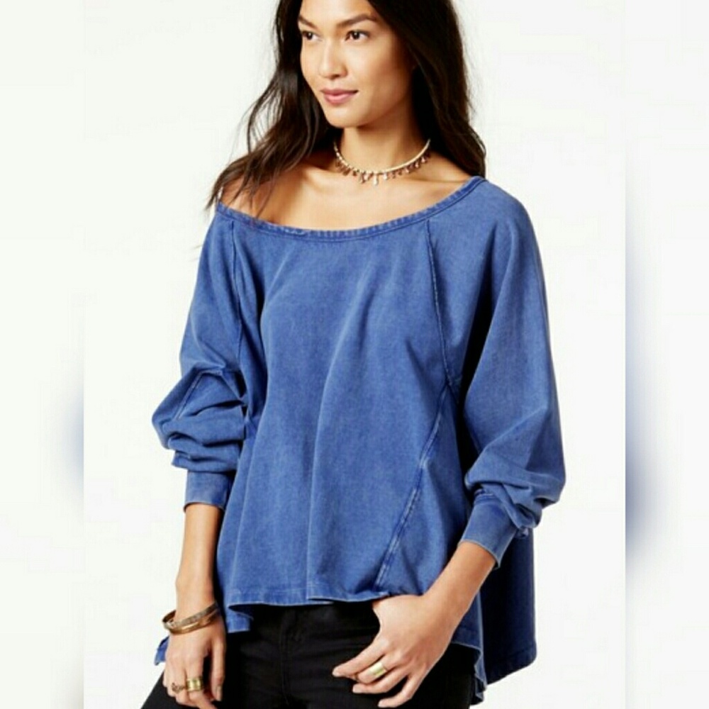*NWT* Free People batwing circle sweatshirt